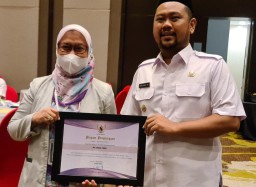 PT Smelting Raih Penghargaan Program CSR