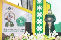 Gubernur Khofifah Rekomendasikan Alumni Ponpes Salafiyah Syafi'iyah Sukorejo Situbondo Perkuat Ekonomi Digital Untuk Pemberdayaan Ekonomi Ummat