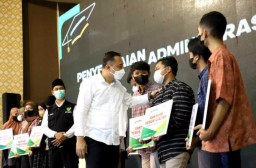 Sinergi Pemkot Surabaya dan Pemprov Jatim Biayai Sekolah Pelajar SMA dari Kalangan MBR