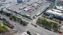 Kena Banjir Rob, Aktivitas Pelabuhan Tanjung Emas Tetap Berjalan Normal