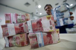 OJK : Tabungan Masyarakat Capai Rp 7.515 Triliun