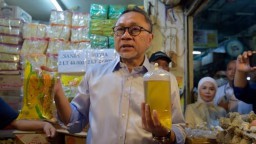 Mendag Zulhas Luncurkan Minyakita Rp 14 Ribu Perliter