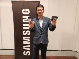 Samsung Pimpin Teknologi Foldable Smartphone Dengan 4 Inovasi Ini