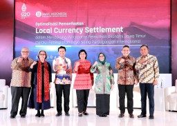 Wagub Emil Optimis Dapat Bantu Pelaku Perdagangan Luar Negeri