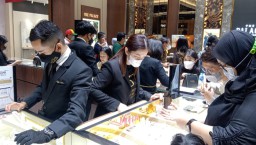 Central Mega Kencana Buka Gerai Frank & co. dan The Palace Jeweler di Trans Icon
