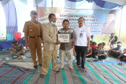 PTPN X Perbaiki Jalan untuk Permudah Akses Warga Lamongan