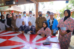 Khofifah Apresiasi SMK Perikanan Kelautan Puger Dengan Koneksi Dudika Dalam Dan Luar Negeri