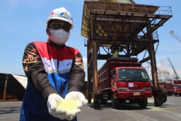 Pertamina Patra Niaga Komitmen Penuhi Kebutuhan Sulfur Industri Petrokimia di Jatim