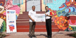 Pemkot Terima CSR Industri Cat Untuk Percantik Kya-kya Kembang Jepun