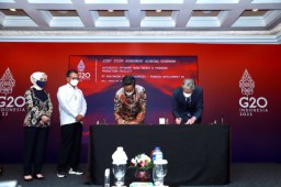 Pertamina NRE Pondera Jajaki PLTB dan Energi Hijau