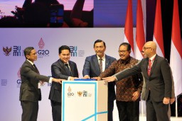 SIG Lanjutkan Transformasi dari Produsen Semen Menjadi Penyedia Solusi Bahan Bangunan