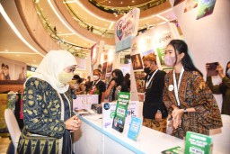 Khofifah Ajak Masyarakat Healing ke Wisata Jatim