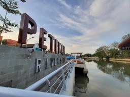 Pelindo Gencar Promosikan Wisata Kalimas Surabaya ke Milenial