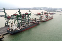 Setahun Holding Pelindo, Terminal Teluk Lamong Tingkatkan Layanan Pengguna