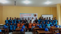 Smelting Tularkan Ilmu Kepada Pelajar SMK Nurul Islam dalam Program Industri Mengajar