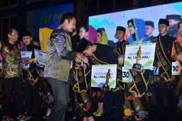 Yak Rizki Eko Saputra dan Yuk Diyah Ayu Safitri Terpilih Duta Wisata Lamongan 2022