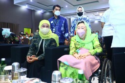 Khofifah Ajak Gusdurian Pegang Teguh Sembilan Nilai Utama Gus Dur