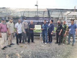 Terminal Teluk Lamong Bantu Warga Tambak Sarioso Surabaya Alat Pertanian Bertenaga Surya