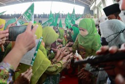 Gubernur Khofifah : Pentingnya Kontribusi Muslimat NU Dalam Menurunkan Stunting