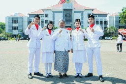 Sumpah Pemuda di Gresik, Bupati Milenial, Fandi Akmad Yani Upacara Pakai Busana Adat