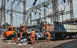 PLN UID Jatim Pastikan Layanan Kelistrikan Normal Pasca Gempa 6,5 SR