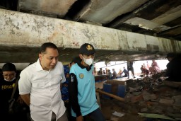 Pemkot Surabaya Relokasi Ratusan KK Kampungf 1001 Malam