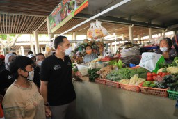 Tekan Inflasi, Wali Kota Eri Cahyadi Minta PD Pasar Gandeng Daerah Lain
