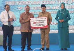 Bankjatim Serahkan Bantuan 6 Sepeda Motor Untuk TP PKK Kota Malang