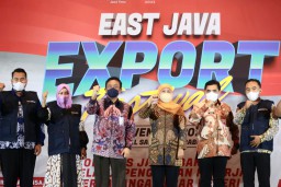 Gubernur Khofifah Lepas Ekspor Produk Jatim Senilai USD 1,46 Juta Ke Empat Negara