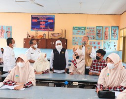 Gubernur Khofifah Luncurkan Gerakan Akselerasi Implementasi Kurikulum Merdeka (IKM) Mandiri