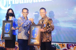 Konsisten Implementasikan Net Zero Emission, PLN Raih Penghargaan