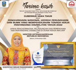 Gubernur Khofifah Terima Penghargaan dari Kemenaker RI