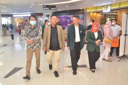 Dibuka Bupati Gresik, Pameran Kesehatan di Icon Mall Dipadati Pengunjung