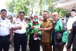 Senangnya Ojek dan Sopir Angkota Gresik Terima BLT BBM
