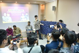 Pemkot Surabaya Pamerkan Batik UMKM di Spontanz Festival