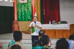 Bupati Jember Minta Kades Tidak Perhitungan dengan Warganya
