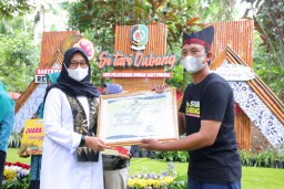 Tiga Varietas Durian Merah Banyuwangi Terdaftar di Kementan