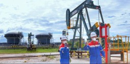 Produksi Minyak Pertamina Tahun 2023 Naik 10 Persen