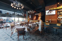 Java Paragon Hotel & Residences Kembali Hadirkan The Avenue Lounge Bar