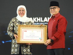Program EKO-TREN Besutan Khofifah Sabet Top Terpuji KIPP 2022 KemenPAN-RB