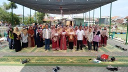 74 Guru TK, TPQ dan Paud di Sukomulyo Dapat Insentif dari Smelting