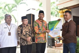 396 Warung Rakyat Rampung Direnovasi, Bupati Sidoarjo Minta Dinas Terkait Bantu Pemasaran Lewat Online