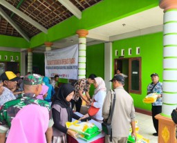 Pemkab Bojonegoro Bersama Bulog Terus Gelar Operasi Pasar Murah