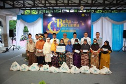 Berbagi Berkah di Bulan Ramadhan, PLN Bagikan 4.553 Paket Sembako