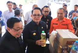 Pemprov Jatim Terima 1.000 Paket Sembako dari Apindo