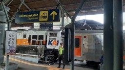 226.840 Penumpang Diangkut KA dari Daop 8