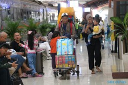 H-3, 10.630 Pemudik Tiba di Stasiun Daop 7 