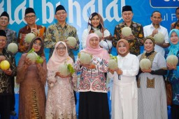 Khofifah Ingin Unair Jadi Kampus Bertaraf Internasional