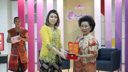 Semangat Kartini, MPM Honda Hadirkan Bos RM Bu Rudy Motivasi Karyawan