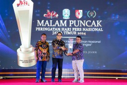 Pj. Gubernur Adhy Terima Prapanca Award 2024